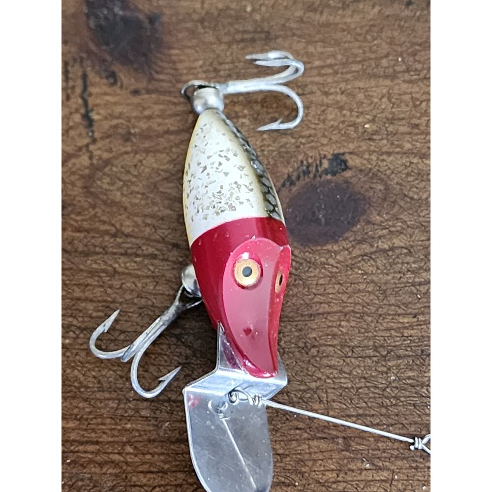 Heddon Tiny Go Deeper Runt Red And White